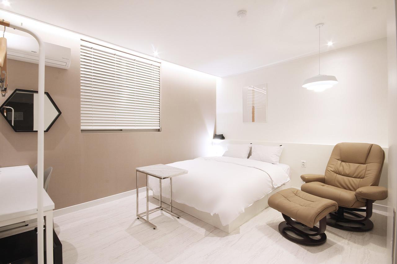 Hotel Yam Yeosu Hakdong Zewnętrze zdjęcie