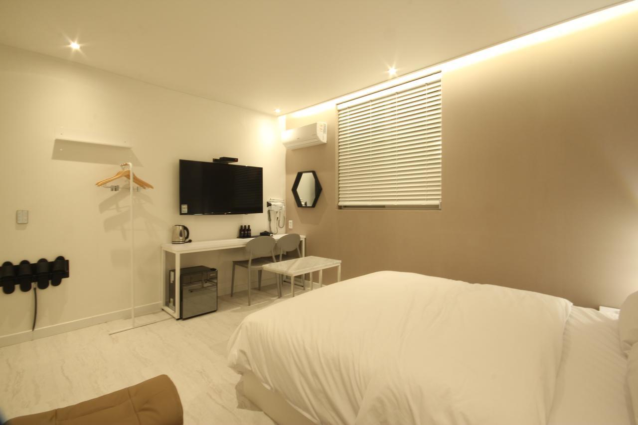 Hotel Yam Yeosu Hakdong Zewnętrze zdjęcie