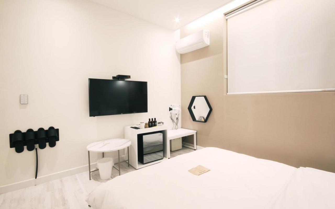 Hotel Yam Yeosu Hakdong Zewnętrze zdjęcie