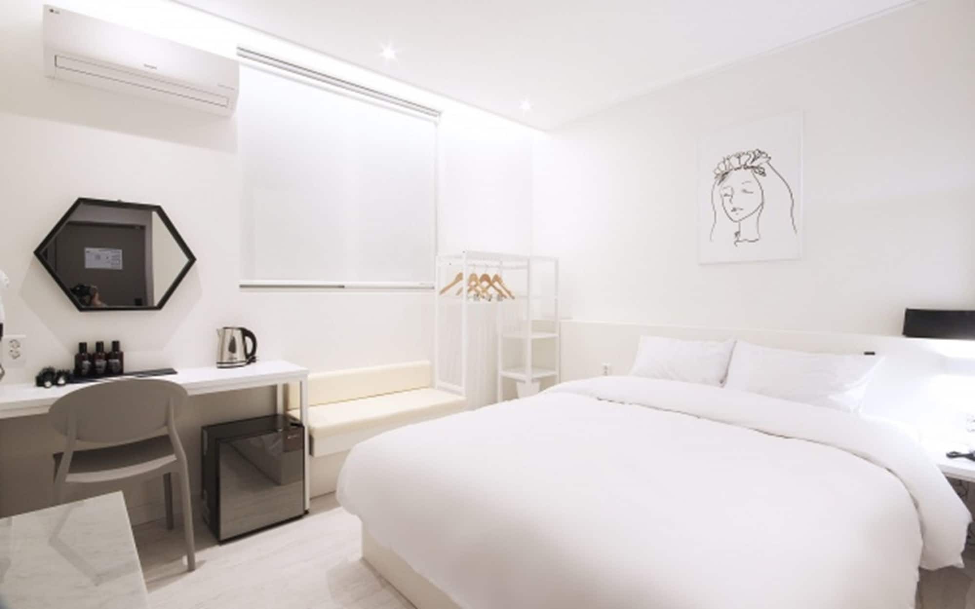 Hotel Yam Yeosu Hakdong Zewnętrze zdjęcie